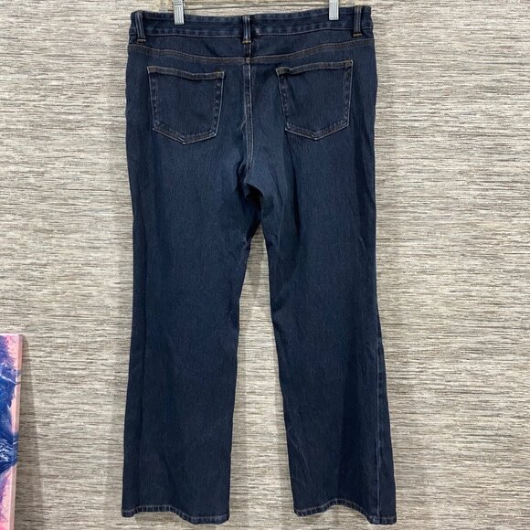 L.L.Bean Vintage Womens Favorite Fit Straight Leg Denim Jeans 12P Petite Blue Co - Picture 2 of 7